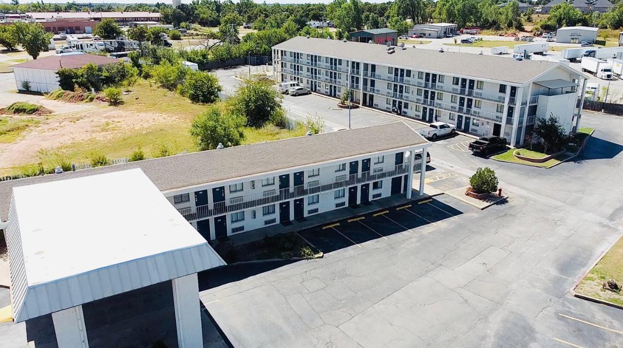 Economy Hotel Plus Οκλαχόμα Εξωτερικό φωτογραφία